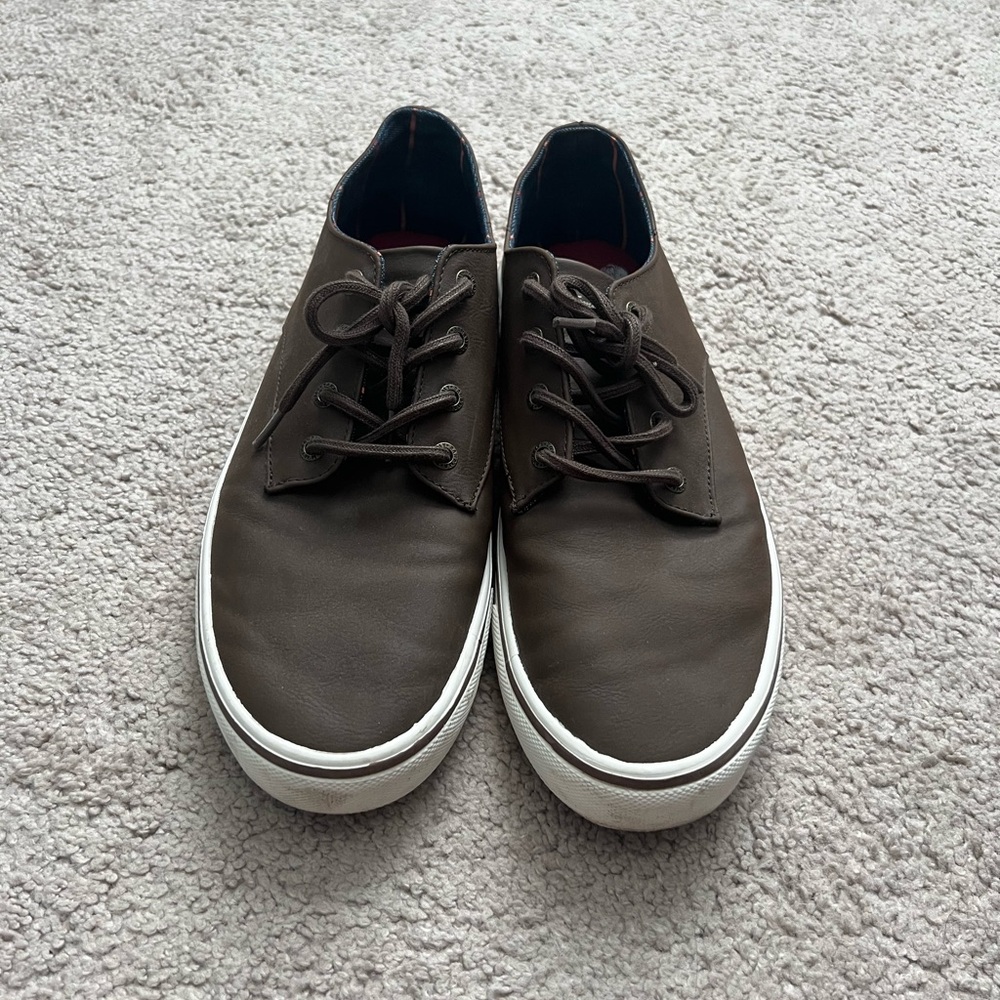 Tommy Bahama Brown shoes men’s - Picture 4 of 6